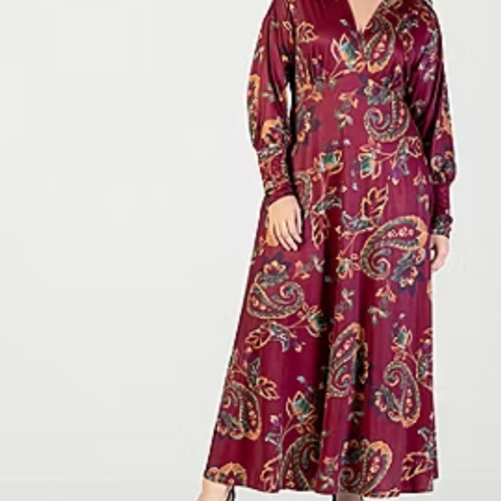 Elegant Paisley Maxi Dress